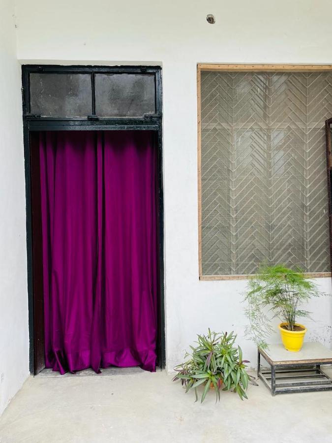 Shree Balaji Homestay Ayodhya Bagian luar foto