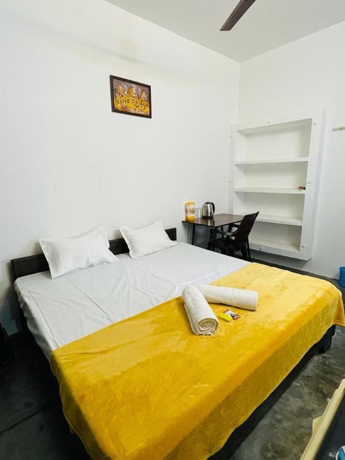 Shree Balaji Homestay Ayodhya Bagian luar foto