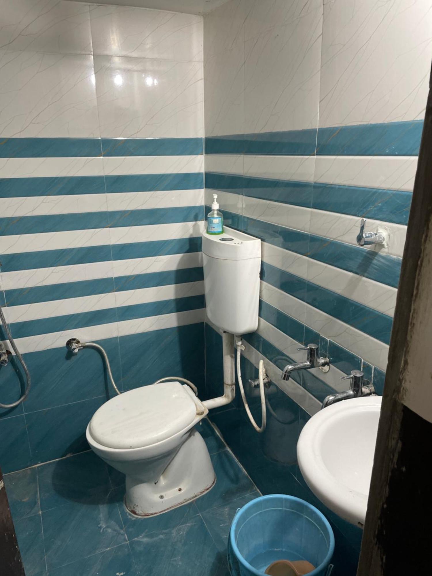 Shree Balaji Homestay Ayodhya Bagian luar foto