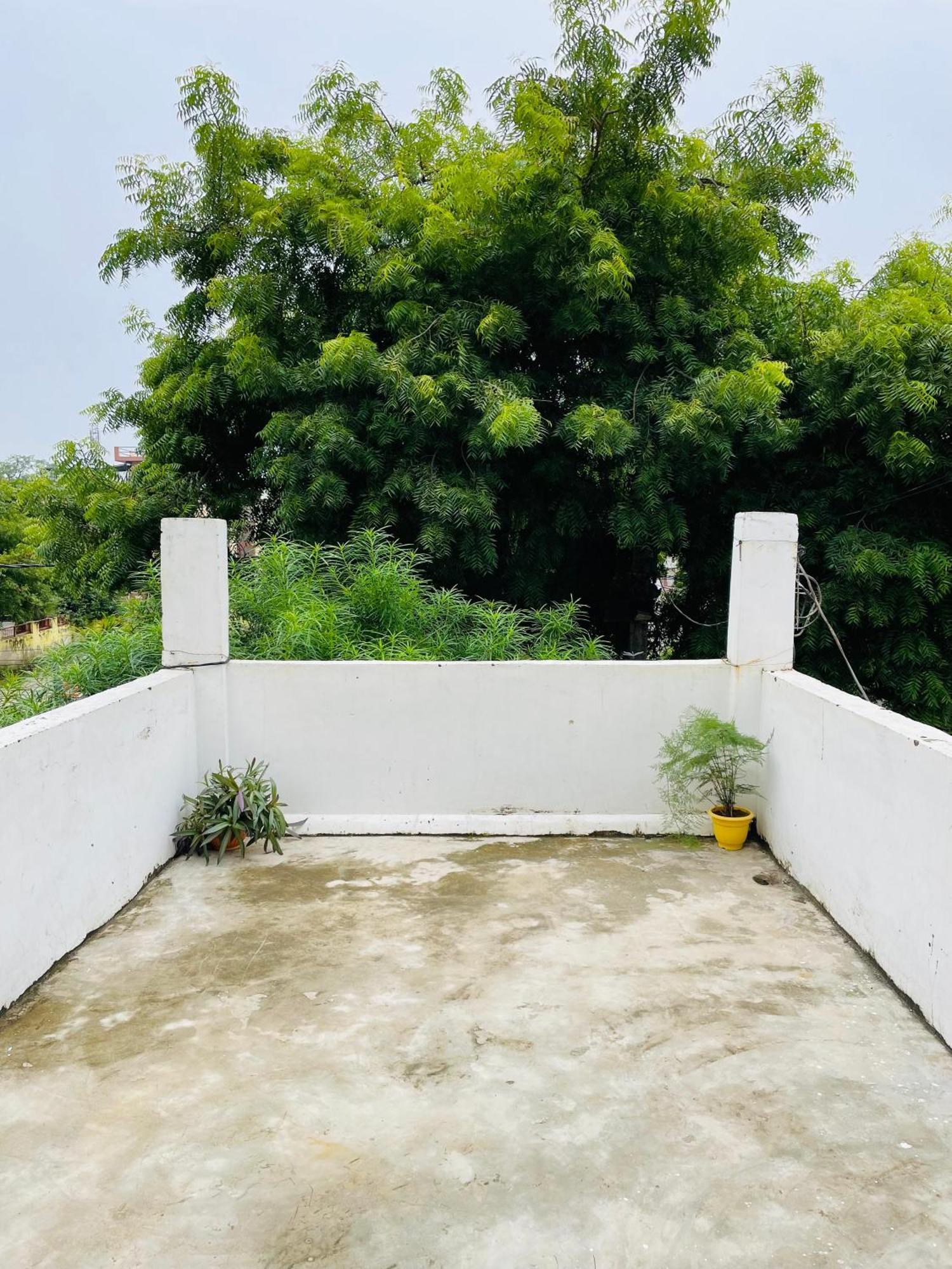 Shree Balaji Homestay Ayodhya Bagian luar foto